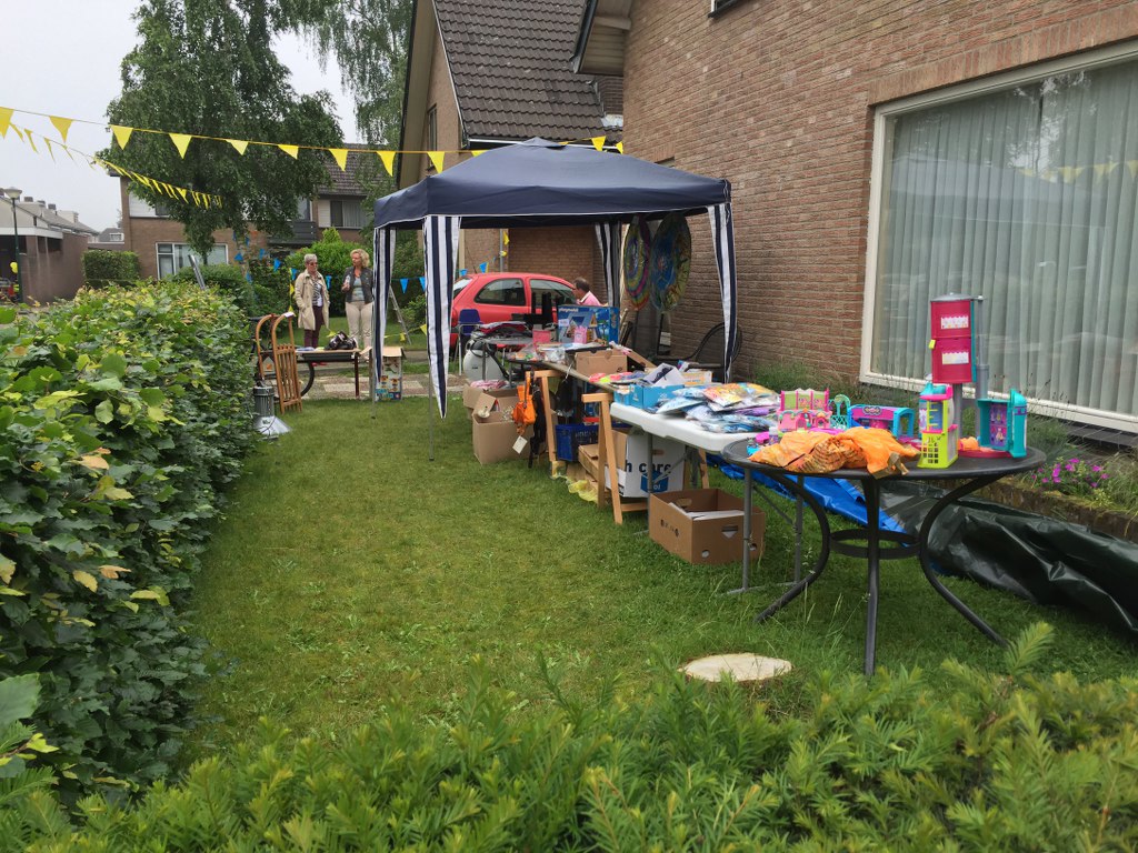 Garagesale (4)